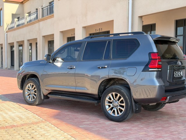 Venda Toyota LandCruiser Prado