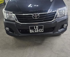 A venda TOYOTA HILUX