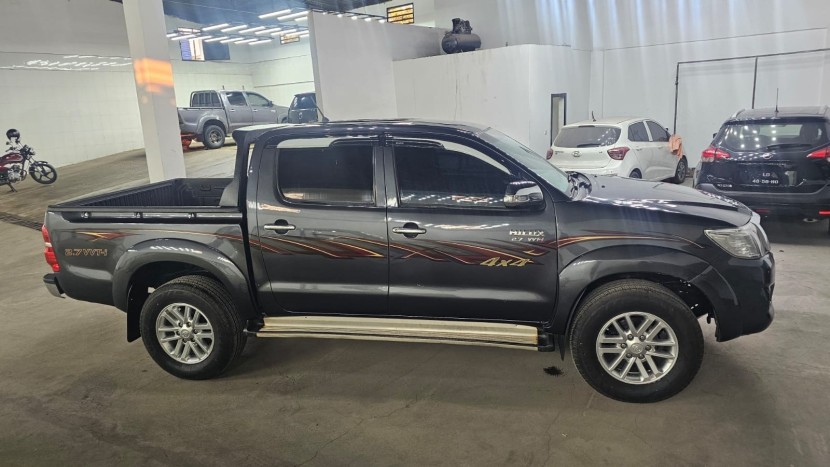 Venda TOYOTA HILUX