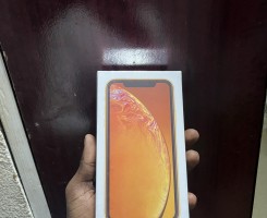 A venda IPhone XR 64G