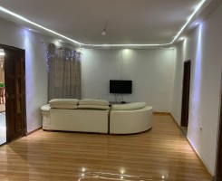 A venda Vende se está Residência no calemba 2