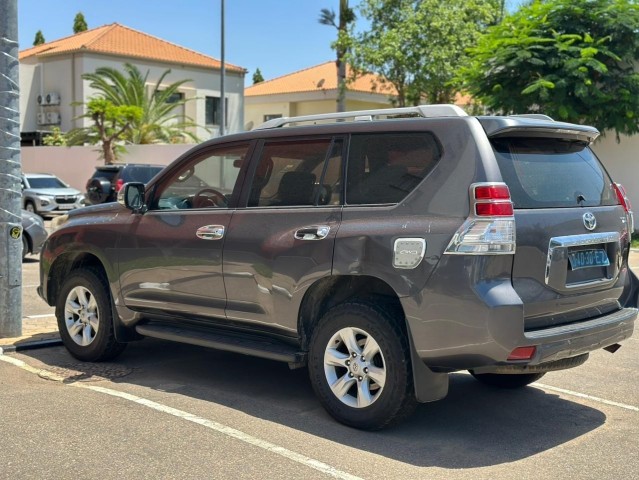 Venda Toyota Prado impecável
