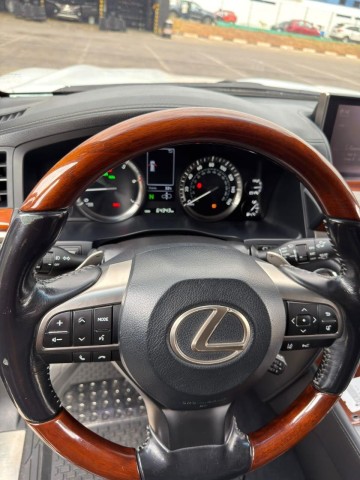 Venda LEXUS LX570