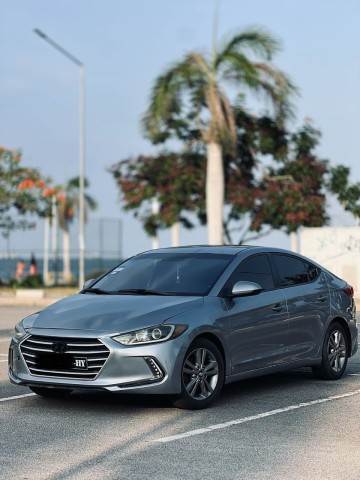 Venda HYUNDAI ELANTRA