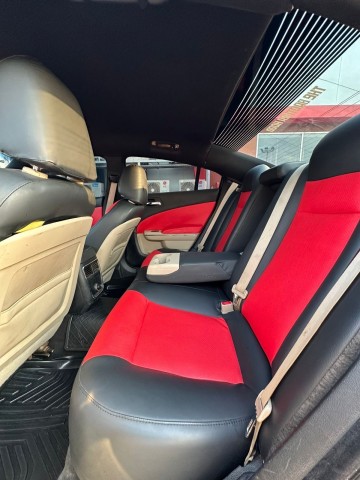 Venda Dodge charger v6 selado