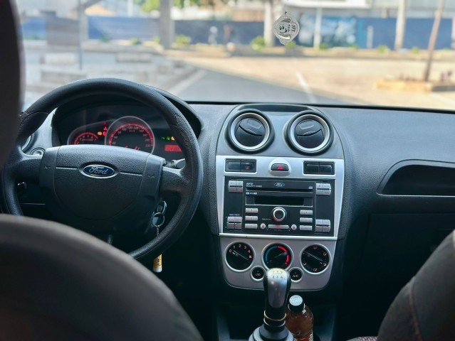 Venda Ford figo manual limpo