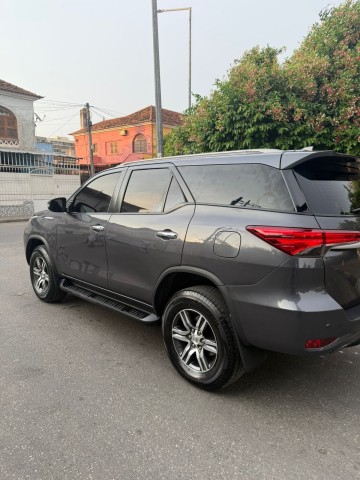 Venda TOYOTA FORTUNER