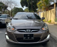 A venda HYUNDAI ACCENT 1.6