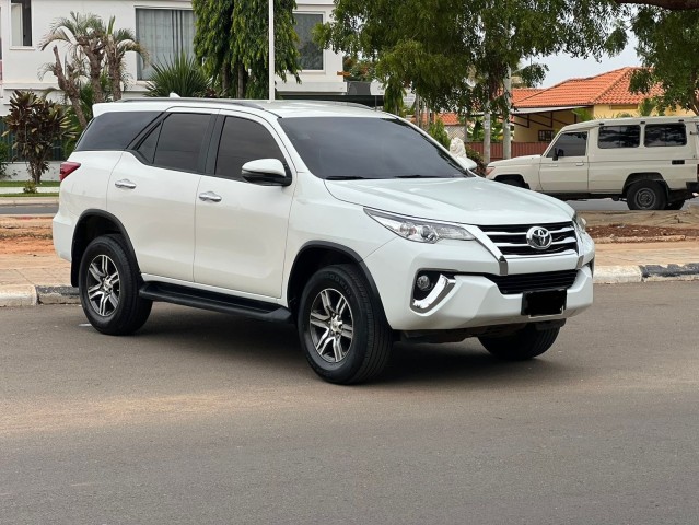 Venda TOYOTA FORTUNER 2020