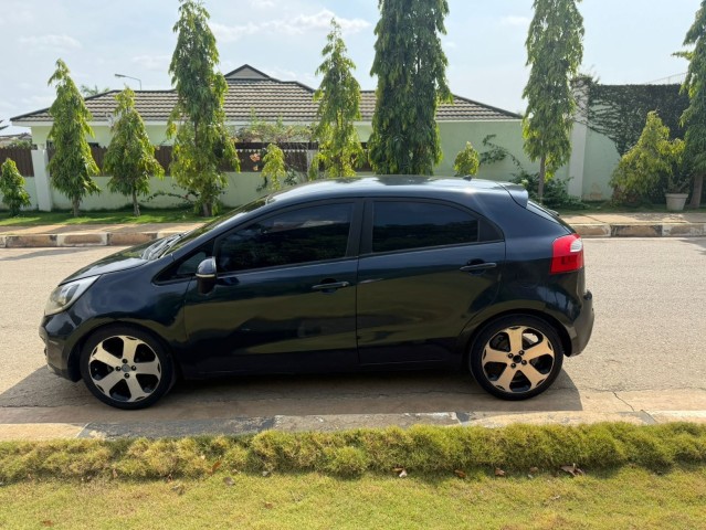 Venda Vendo Kia Rio Limpo