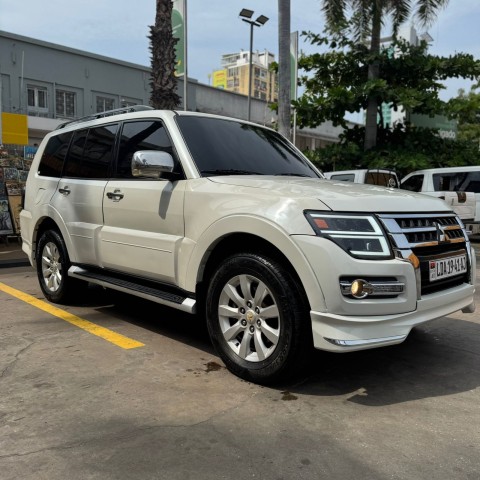 Venda MITSUBISHI PAJERO SEMI NOVO