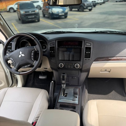 Venda MITSUBISHI PAJERO SEMI NOVO