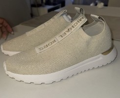 A venda Sapatos
