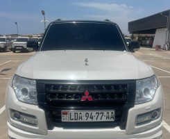 A venda MITSUBISHI PAJERO