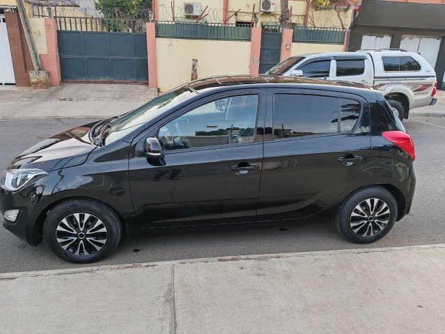 Venda HYUNDAI 120 SÉRIE E