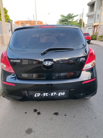Venda HYUNDAI 120 SÉRIE E