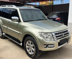 A venda MITSUBISHI PAJERO LIMPO FULL OPTION