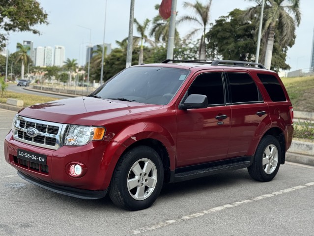 Venda Ford escape impecável