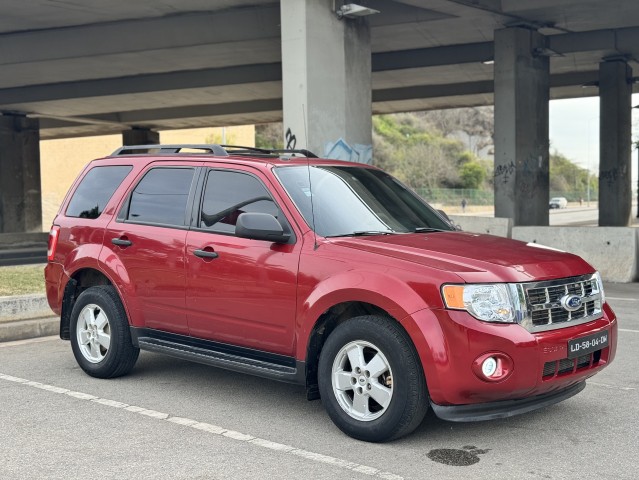 Venda Ford escape impecável