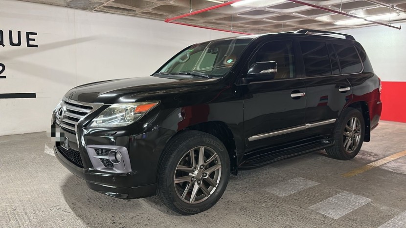 Venda Lexus 570