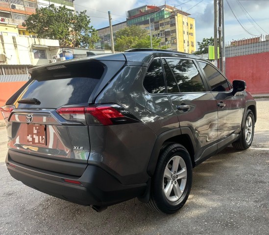 Venda TOYOTA RAV4