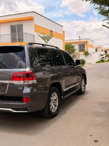 Venda TOYOTA LAND CRUISER | GXR