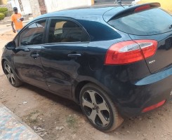 A venda *Amarro* KIA RIO LIMPO
