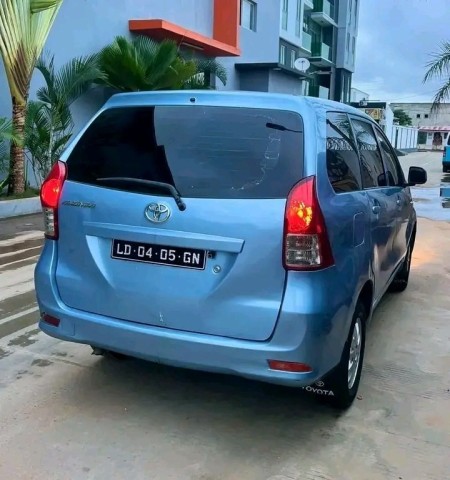 Venda TOYOTA AVANZA