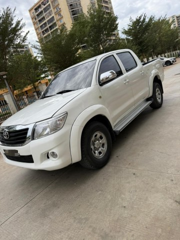 Venda TOYOTA HILUX