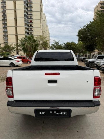 Venda TOYOTA HILUX