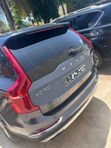Venda VOLVO XC90
