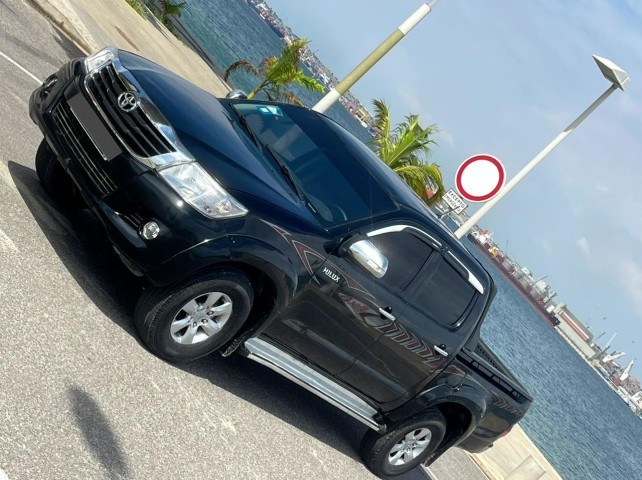 Venda TOYOTA HILUX