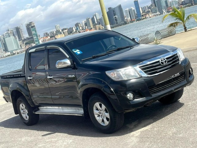 Venda TOYOTA HILUX
