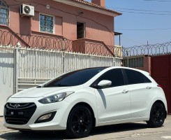 A venda HYUNDAI i30