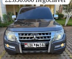 A venda MITSUBISHI PAJERO