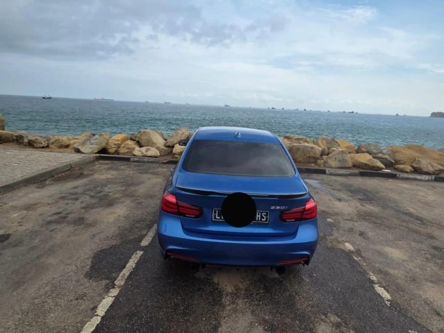 Venda BMW 330i