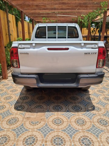 Venda TOYOTA HILUX