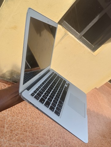Venda MacBook Air.