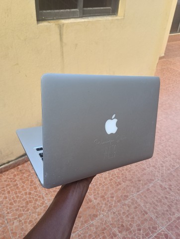 Venda MacBook Air.
