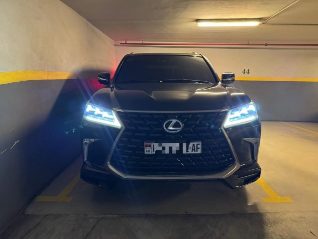 Venda Lexus super sport 570 s