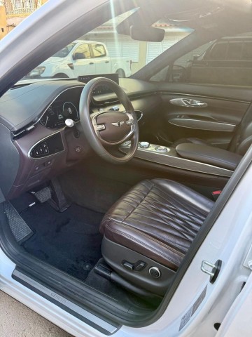 Venda GENESIS GV70