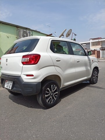 Venda SUZUKI SPRESS AUTOMÁTICO LIMPO