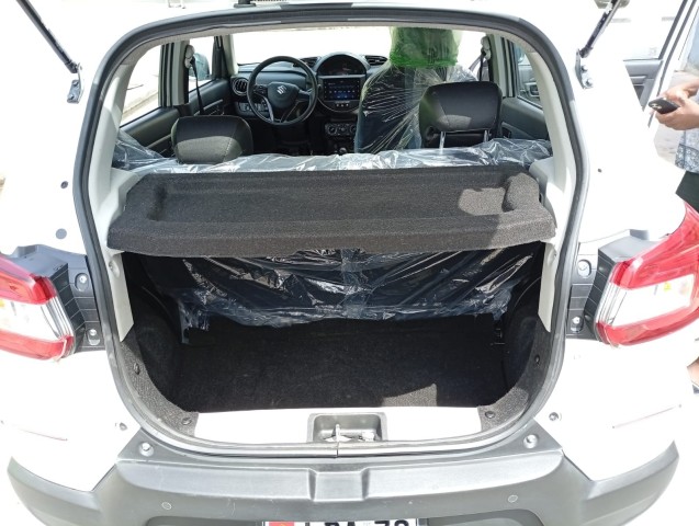Venda SUZUKI SPRESS AUTOMÁTICO LIMPO