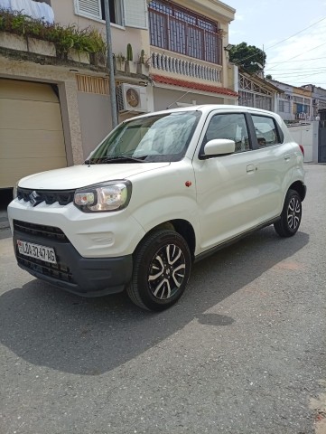 Venda SUZUKI SPRESS AUTOMÁTICO LIMPO