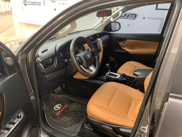 Venda TOYOTA FORTUNER | EXR