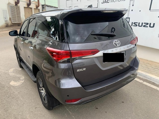 Venda TOYOTA FORTUNER | EXR