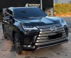 A venda LEXUS LX600