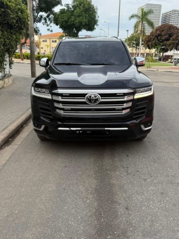 Venda TOYOTA LAND CRUISER VX | TWIN TURBO 6