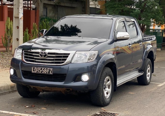 Venda TOYOTA HILUX 2KD SÉRIE FZ