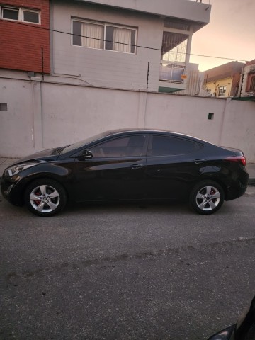 Venda HYUNDAI ELANTRA